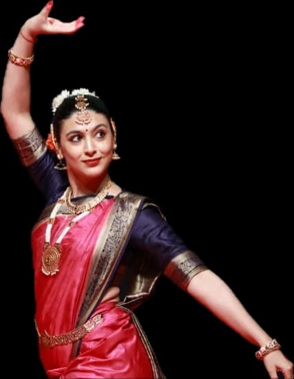 Sanya performing Bharatanatyam