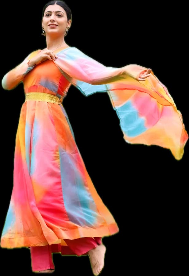 Sanya performing Bollywood