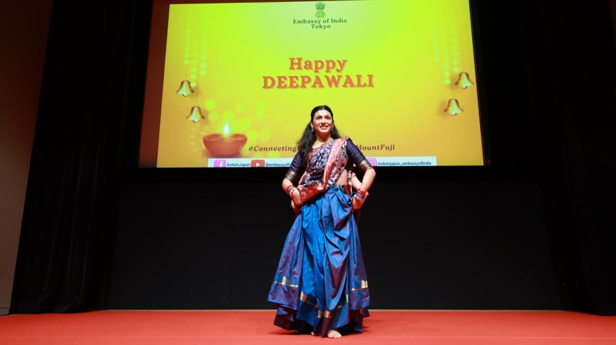 Sanya performing at Indian Embassy Deepawali
